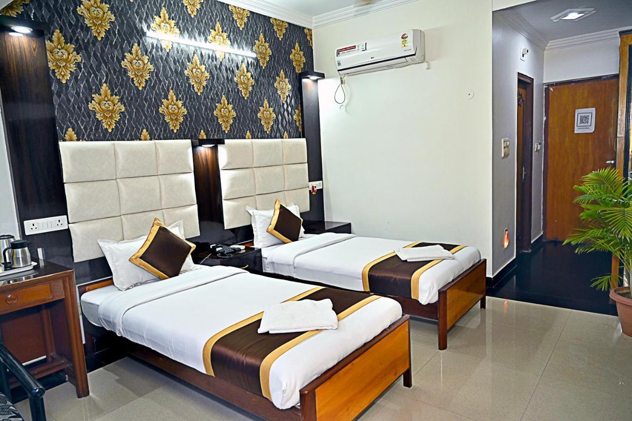 Hotel Rajhans International Bhāgalpur Exterior foto